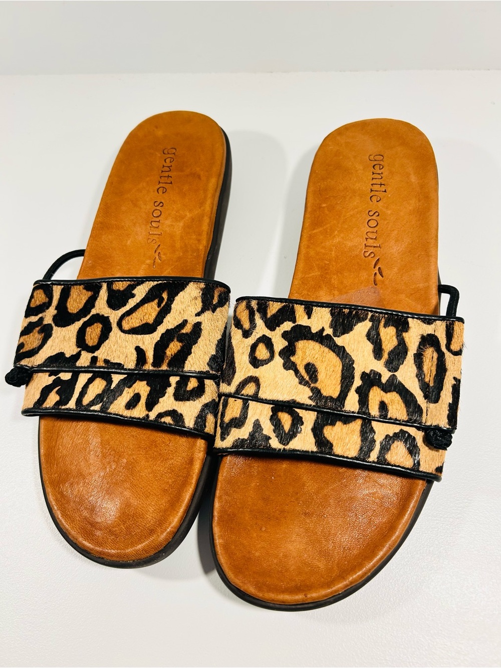 Gentle Souls Leopard Calf Hair Slide Sandals Womens 7.5 Comfort Leather